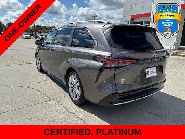 Certified 2023 Toyota Sienna Platinum FWD image 7