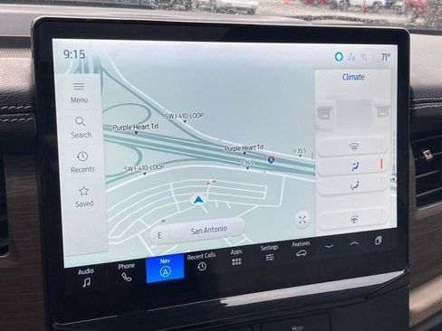 Used 2022 Ford Expedition Limited image 21