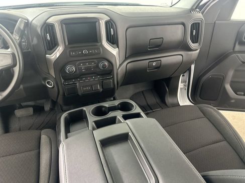 Used 2026 Chevrolet Silverado 1500 Custom w/ Turbomax Blackout Package RWD image 19
