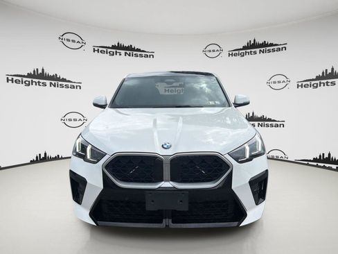 Used 2025 BMW X2 xDrive28i AWD/4WD image 8