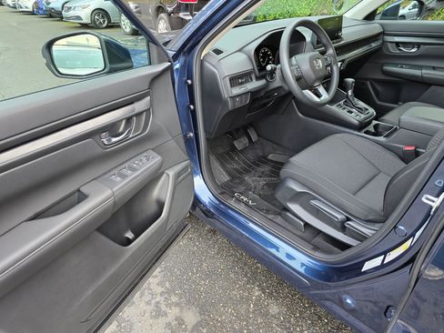 Certified 2025 Honda CR-V LX image 21