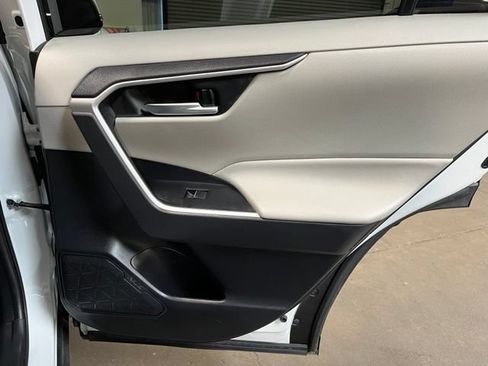 Used 2019 Toyota RAV4 XLE Premium w/ Cold Weather Package FWD image 13