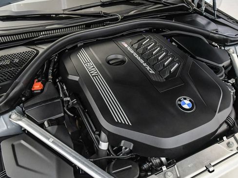Used 2024 BMW M440i Coupe w/ Premium Package RWD image 31