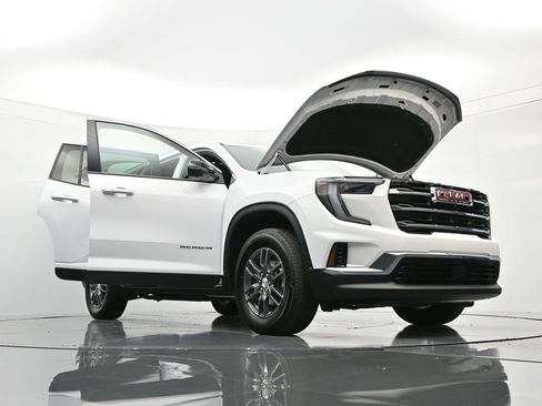 Certified 2025 GMC Acadia Elevation image 52