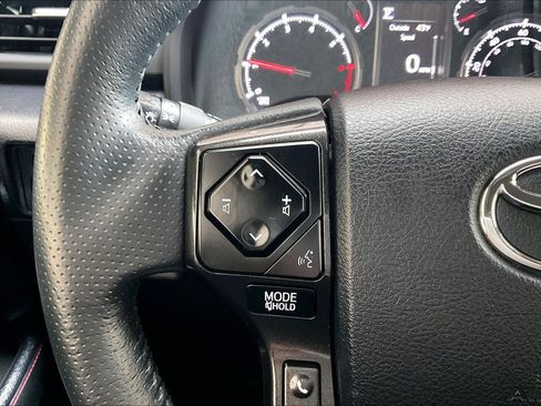 Used 2024 Toyota 4Runner TRD Off-Road image 9