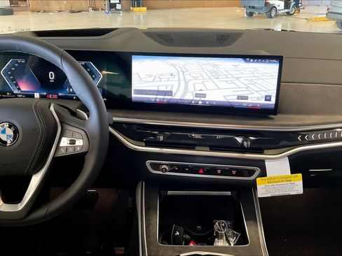 New 2026 BMW X5 sDrive40i w/ Climate Comfort Package image 6