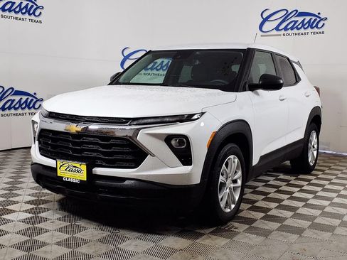 Used 2024 Chevrolet TrailBlazer LS w/ LS Convenience Package FWD image 5