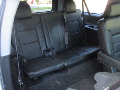Used 2016 GMC Yukon XL Denali w/ Open Road Package RWD image 26