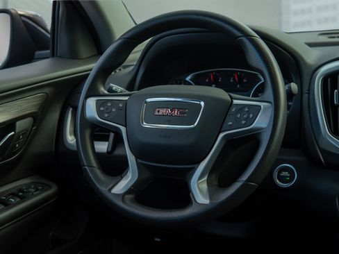 Used 2024 GMC Terrain SLE w/ Driver Convenience Package image 20