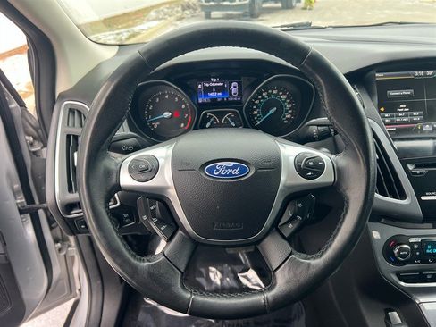 Used 2012 Ford Focus Titanium image 27