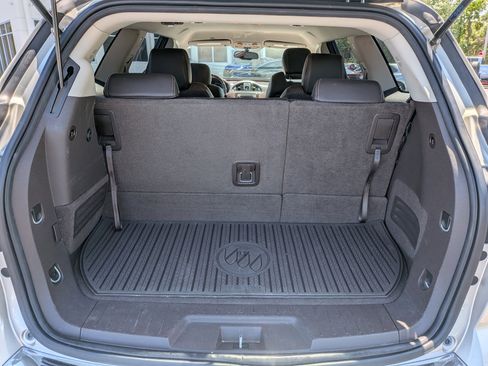Used 2013 Buick Enclave Leather FWD image 18