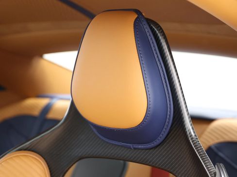 Used 2023 Aston Martin DBS Coupe RWD image 23