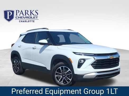 Used 2024 Chevrolet TrailBlazer LT image 1
