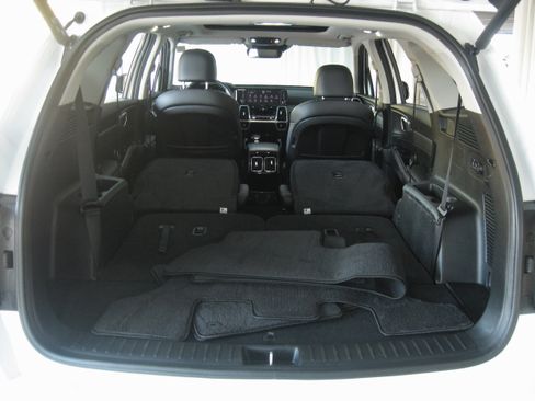 Certified 2023 Kia Sorento SX image 22