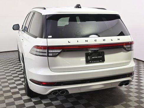 New 2026 Lincoln Aviator Black Label w/ Jet Appearance Package image 4