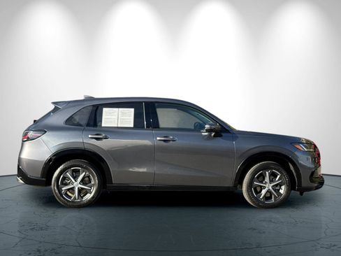 Used 2023 Honda HR-V EX-L image 3