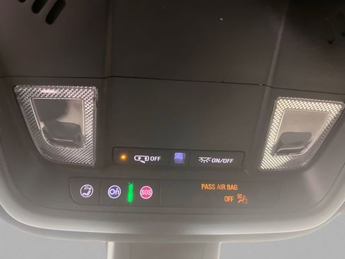 Used 2024 Chevrolet Traverse LS w/ Safety Package image 2