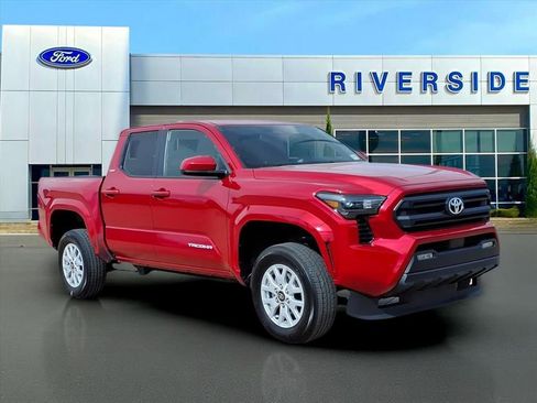 Used 2024 Toyota Tacoma SR5 image 1