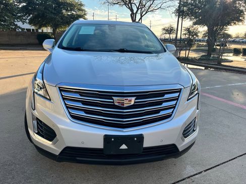 Used 2017 Cadillac XT5 Luxury w/ Driver Awareness Package image 2