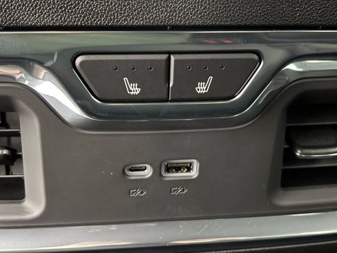 New 2026 GMC Sierra 2500 Denali w/ Denali Reserve Package image 11