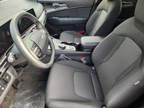 New 2026 Kia Sportage S image 12