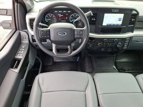 New 2026 Ford F250 XL w/ FX4 Off-Road Package AWD/4WD image 7