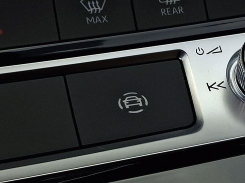 New 2026 Audi Q8 Premium image 20