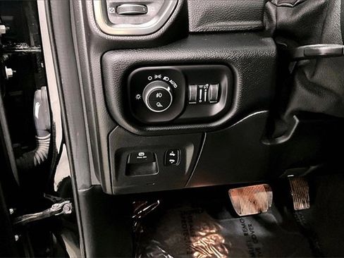Used 2019 RAM 1500 Sport w/ Level 2 Equipment Group image 39