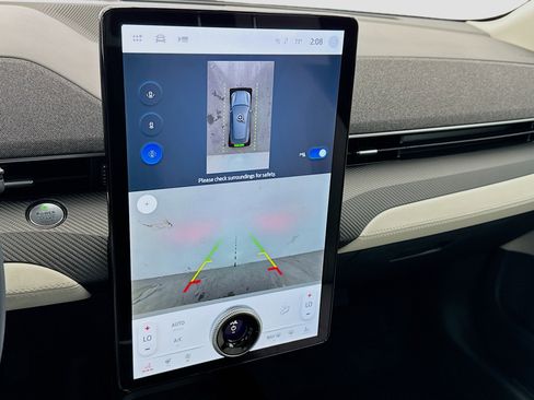 Used 2023 Ford Mustang Mach-E Premium image 10