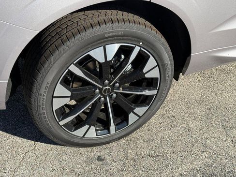 New 2026 Volvo XC60 B5 Plus w/ Protection Package Premier image 4