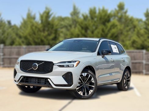 New 2026 Volvo XC60 T8 Plus w/ Protection Package Premier AWD/4WD image 2