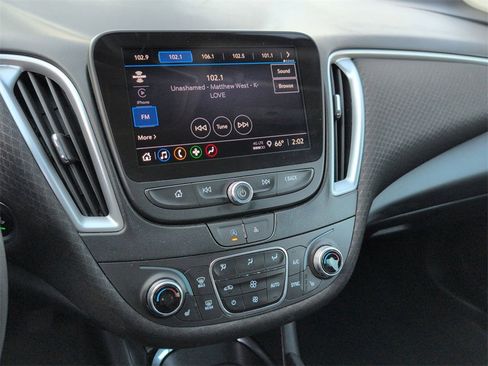 Used 2023 Chevrolet Malibu LT image 23