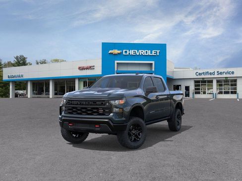 New 2026 Chevrolet Silverado 1500 Custom Trail Boss w/ LPO, Dark Essentials Package AWD/4WD image 8