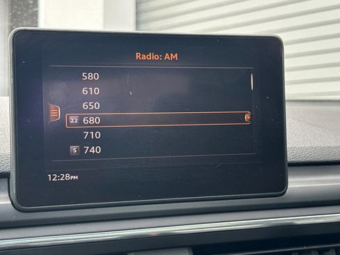 Used 2017 Audi A4 2.0T Premium Plus w/ Premium Plus Package image 24