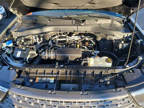Certified 2022 Ford Explorer XLT w/ Equipment Group 202A image 25