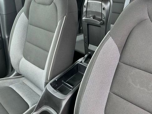 Used 2021 Chevrolet TrailBlazer LS image 29