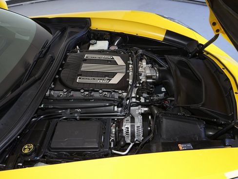 Used 2015 Chevrolet Corvette Z06 image 32