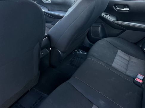 Used 2022 Nissan Sentra SR w/ Lighting Package image 5