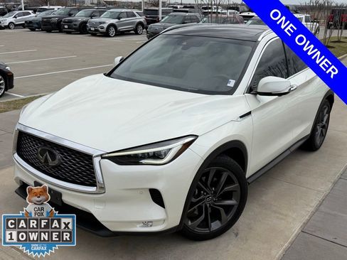 Used 2019 INFINITI QX50 Essential w/ Sensory Package image 4