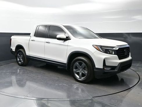 Used 2023 Honda Ridgeline RTL-E image 3