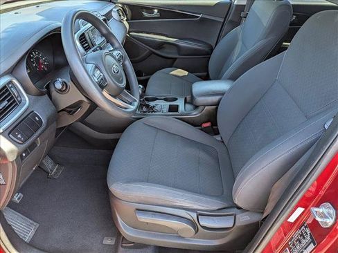 Used 2017 Kia Sorento AWD image 15