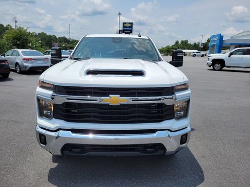 Used 2025 Chevrolet Silverado 2500 LT w/ Convenience Package AWD/4WD image 8