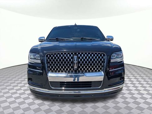 Used 2022 Lincoln Navigator Black Label AWD/4WD image 8