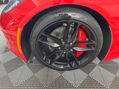 Used 2019 Chevrolet Corvette Stingray Coupe RWD image 10