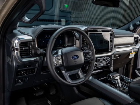 Used 2026 Ford F150 Lariat AWD/4WD image 17