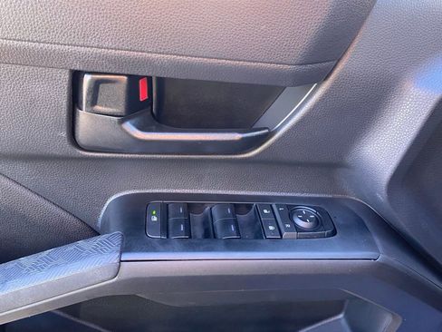 Used 2025 Toyota Tacoma SR5 image 22