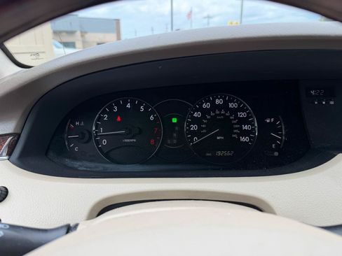 Used 2009 Toyota Avalon Limited FWD image 16