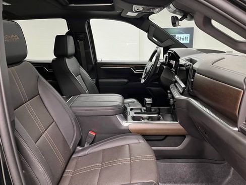 Used 2025 Chevrolet Silverado 1500 High Country w/ Midnight Edition AWD/4WD image 58