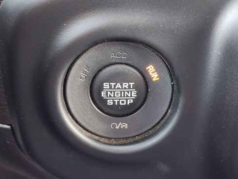 Used 2022 Jeep Gladiator Sport AWD/4WD image 24