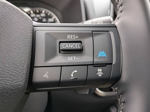 Certified 2026 Nissan Rogue SV AWD/4WD image 14